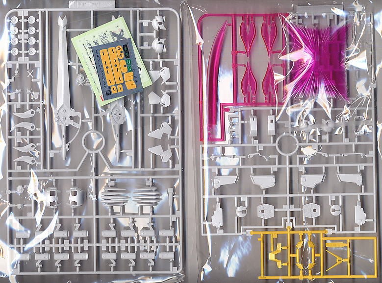 Bandai - Bandai Gundam MG 1/100 Crossbone X - 1 Full Cloth Model Kit
