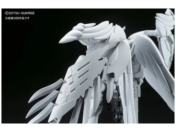 Bandai - Bandai RG Wing Gundam Zero EW Real Grade Model Kit 13 cm