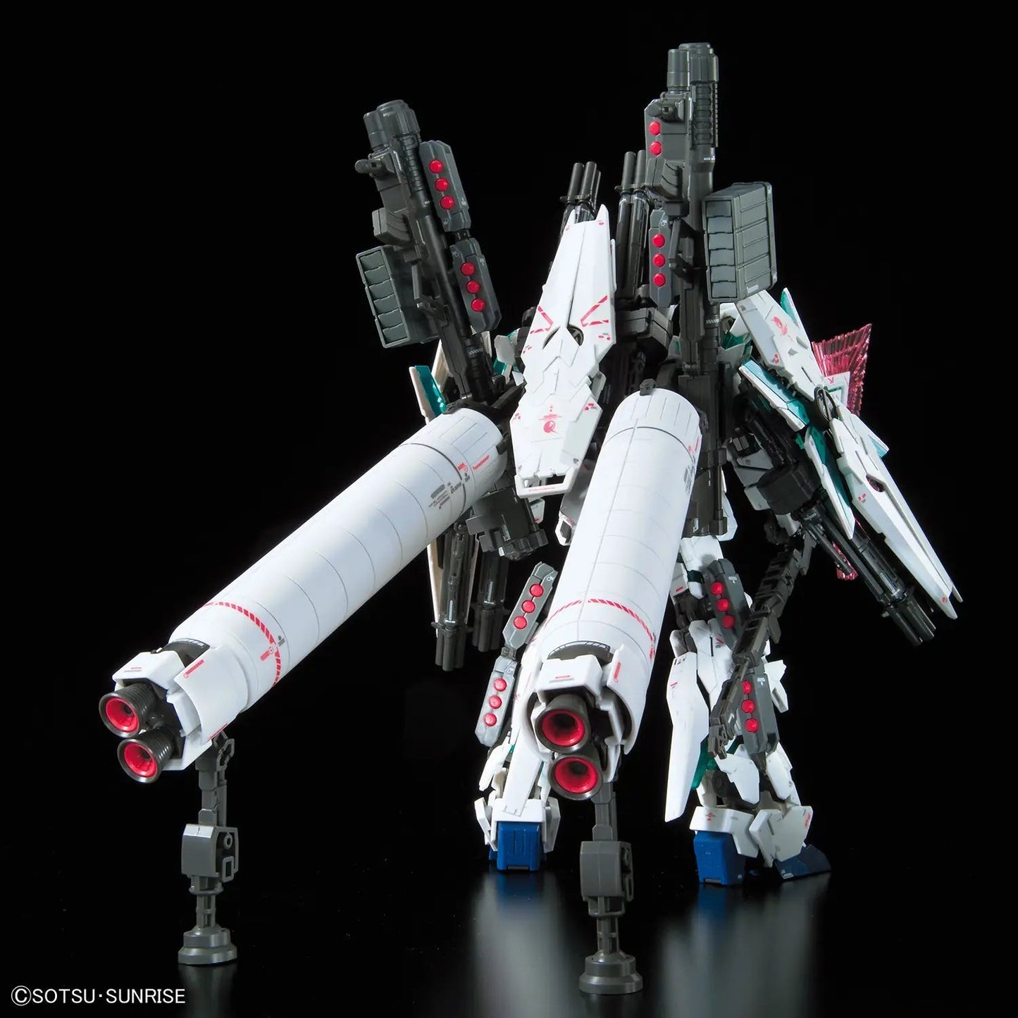 Bandai - GUNDAM - RG 1/144 RX - 0 Full Armor Unicorn Gundam - Model Kit