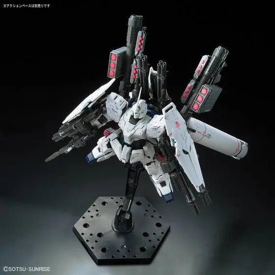 Bandai - GUNDAM - RG 1/144 RX - 0 Full Armor Unicorn Gundam - Model Kit