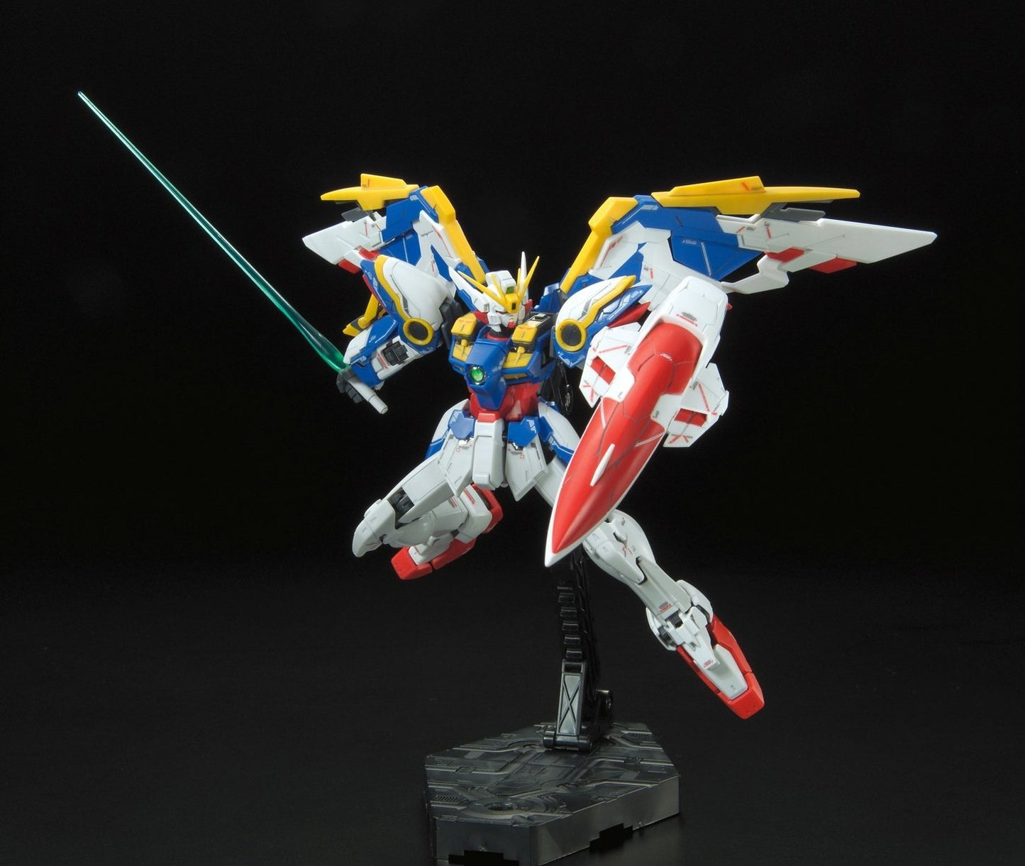 Bandai - GUNDAM - RG 1/144 XXXG - 01W Wing Gundam EW - Model Kit 13cm