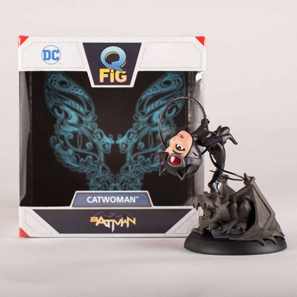 Batman - Catwoman Rebirth 4” Q - Fig Vinyl Figure by LAB7 Malta, Europe