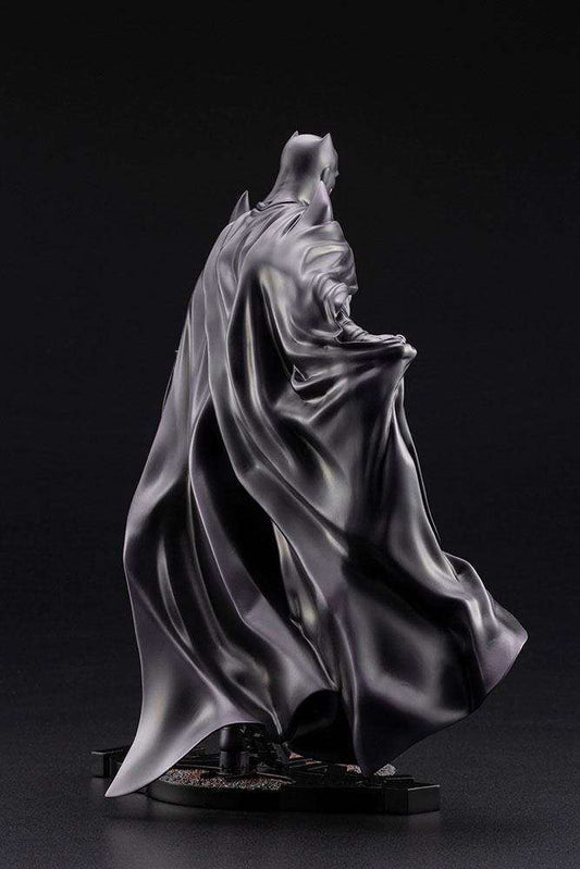 DC Comics Elseworld Series ARTFX Statue 1/6 Batman Thomas Wayne 33 cm by LAB7 Malta, Europe