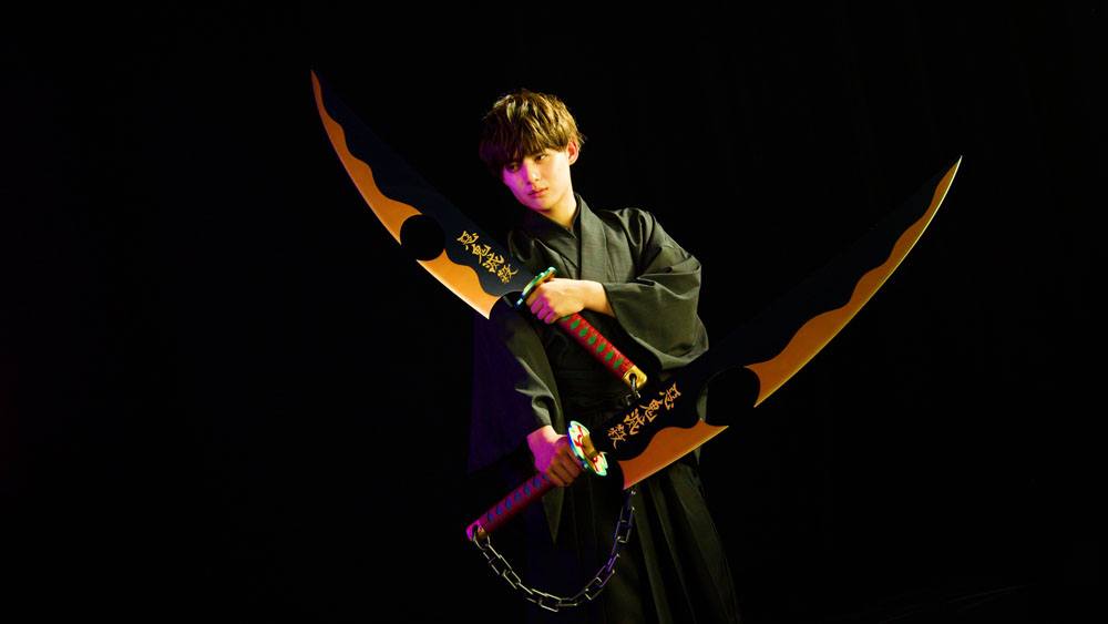 Demon Slayer: Kimetsu no Yaiba Proplica Replicas 1/1 ABS Plastic Nichirin Swords (Tengen Uzui) 110 cm by LAB7 Malta, Europe
