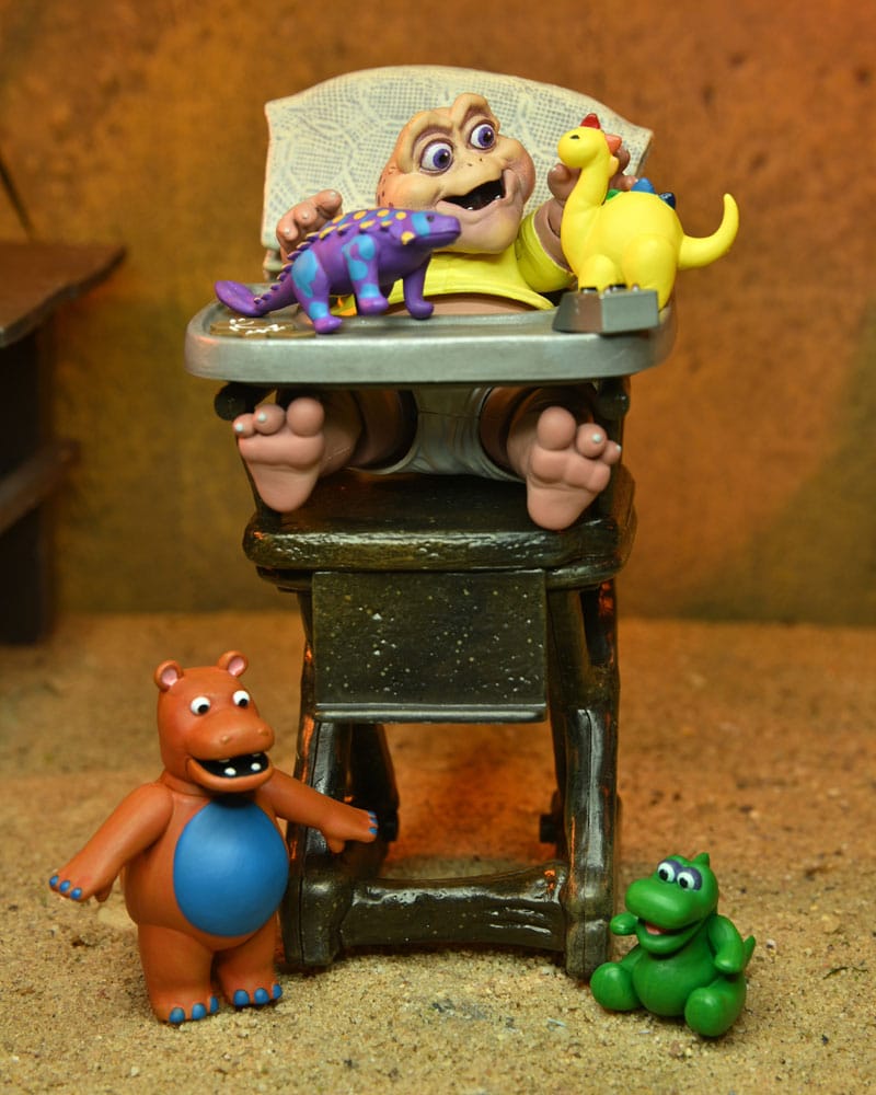 Dinosaurs Action Figure Ultimate Baby Sinclair 18 cm by LAB7 Malta, Europe