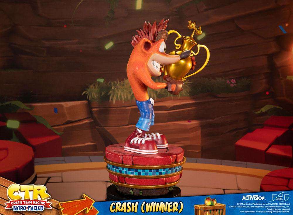 First 4 Figures Crash Team Racing Nitro - Fuelled Statue Crash (Winner) 46 cm by LAB7 Malta, Europe
