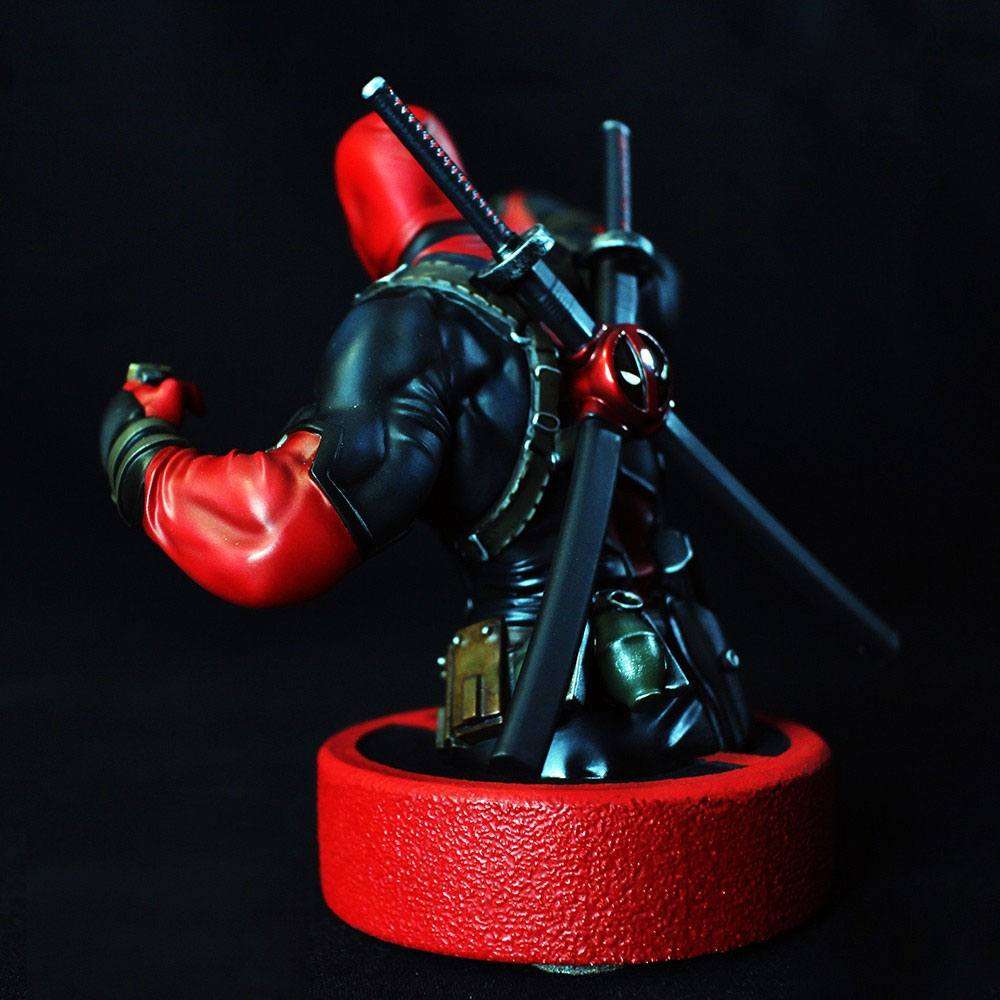 Marvel Bust 1/6 Deadpool 16 cm by LAB7 Malta, Europe