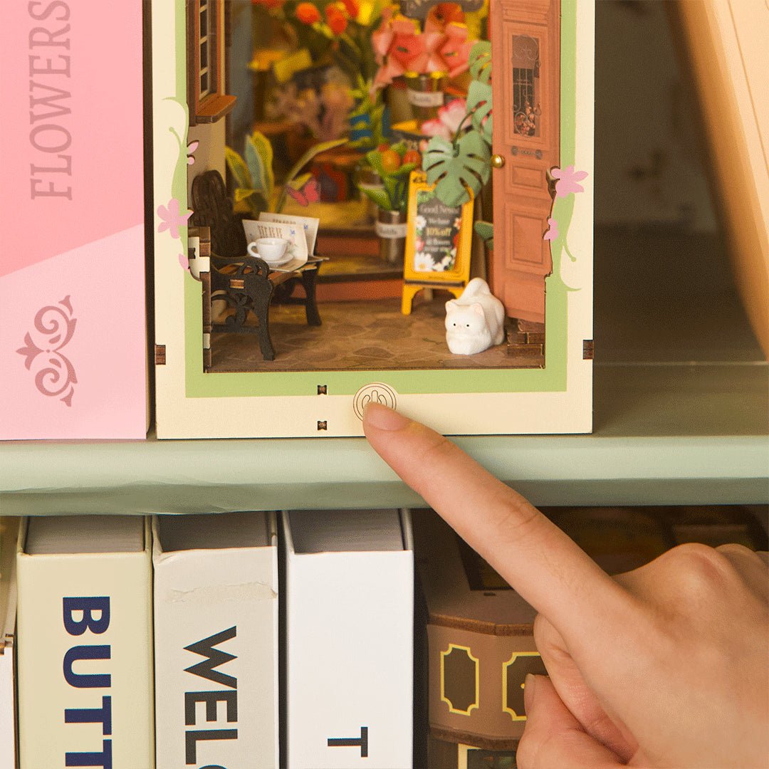 Rolife DIY Book Nook Floral Corner Shelf Insert Kit TGB09 by LAB7 Malta, Europe