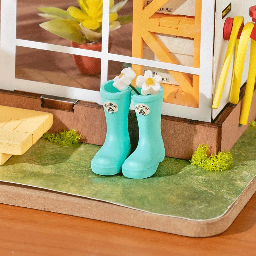 Rolife DIY Miniature House Dreamy Garden House DG163 by LAB7 Malta, Europe