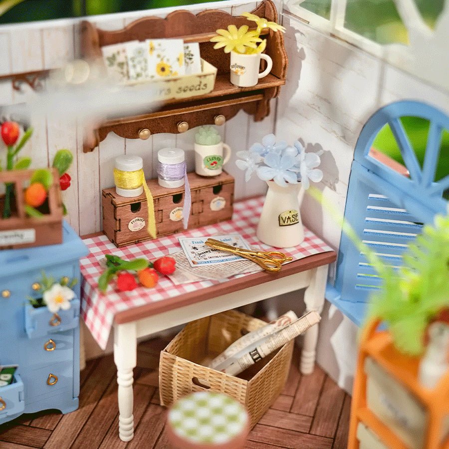Rolife DIY Miniature House Dreamy Garden House DG163 by LAB7 Malta, Europe