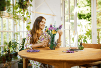 LEGO Botanicals Wildflower Bouquet 10313 – Flower Building Set for Adults, 939 Pieces