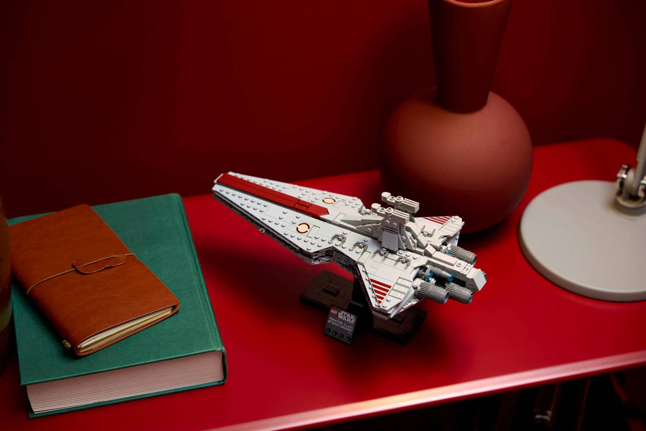 LEGO Star Wars Venator-Class Attack Cruiser 75441 – 643-Piece Starship Display Model