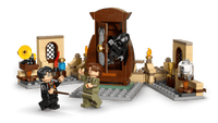 LEGO Harry Potter Hogwarts Castle: Hospital Wing 76463 – 907-Piece Building Set with 7 Minifigures