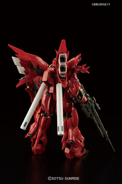 GUNDAM - Model Kit - Real Grade - MSN-06S Sinanju