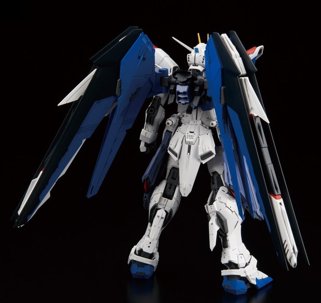 Master Grade Freedom Gundam 2.0 Model Kit – Gundam SEED