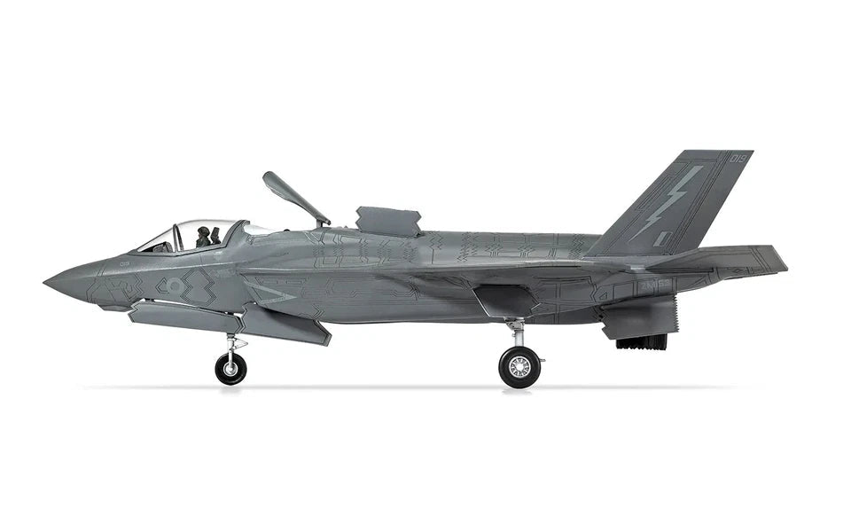 Airfix Starter Set – Lockheed Martin F-35B Lightning II (1:72 Scale) in Malta | LAB7