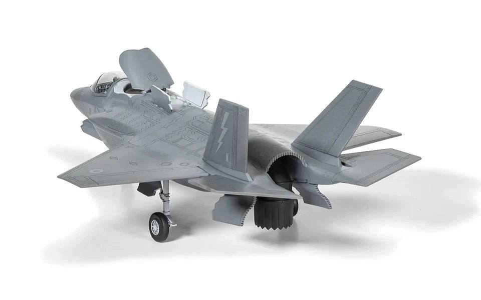 Airfix Starter Set – Lockheed Martin F-35B Lightning II (1:72 Scale) in Malta | LAB7