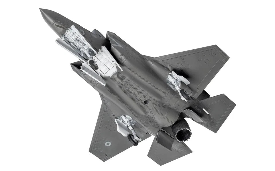 Airfix Starter Set – Lockheed Martin F-35B Lightning II (1:72 Scale) in Malta | LAB7