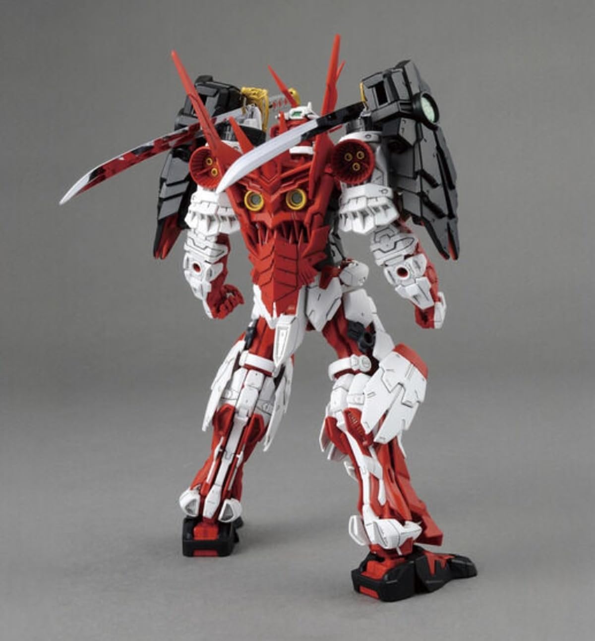 Bandai - Bandai Gundam MG 1/100 Sengoku Astray Gundam Model Kit