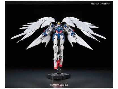 Bandai - Bandai RG Wing Gundam Zero EW Real Grade Model Kit 13 cm