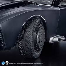 Bandai DC COMICS - Batman 1/35 Batmobile (The Batman Ver.) - Model Kit in Malta | LAB7