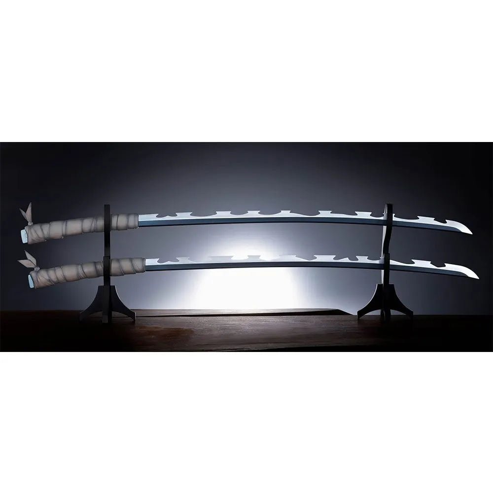 Bandai Demon Slayer Proplica Replicas 1/1 Nichirin Swords (Inosuke Hashibira) in Malta | LAB7