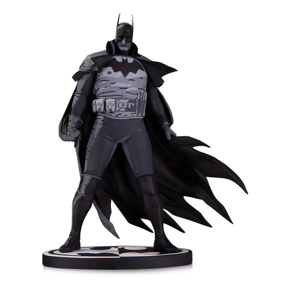 Batman Black & White Statue 1/10 Batman by Mike Mignola 20 cm in Malta | LAB7