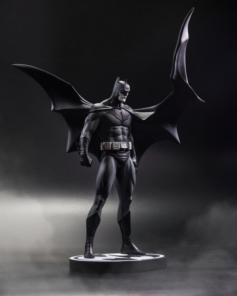 Buy Batman Black & White Statue by Jorge Jimenez 27cm 3 - fast Malta shipping across Europe. Limited stock, secure checkout. Order now!