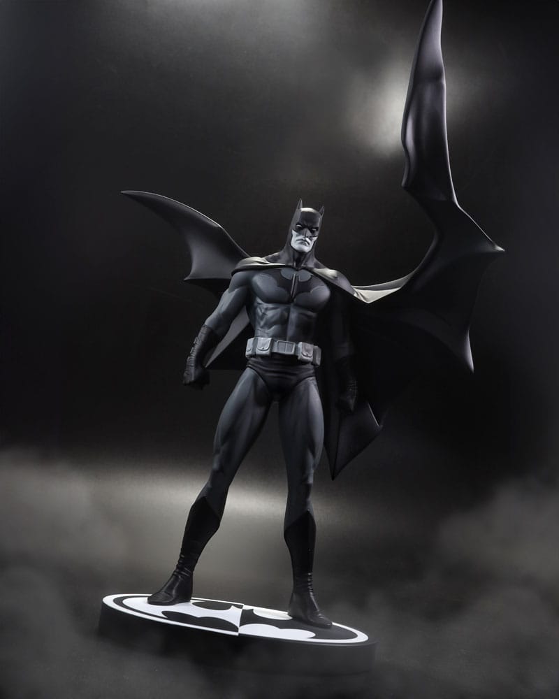 Buy Batman Black & White Statue by Jorge Jimenez 27cm 2 - fast Malta shipping across Europe. Limited stock, secure checkout. Order now!