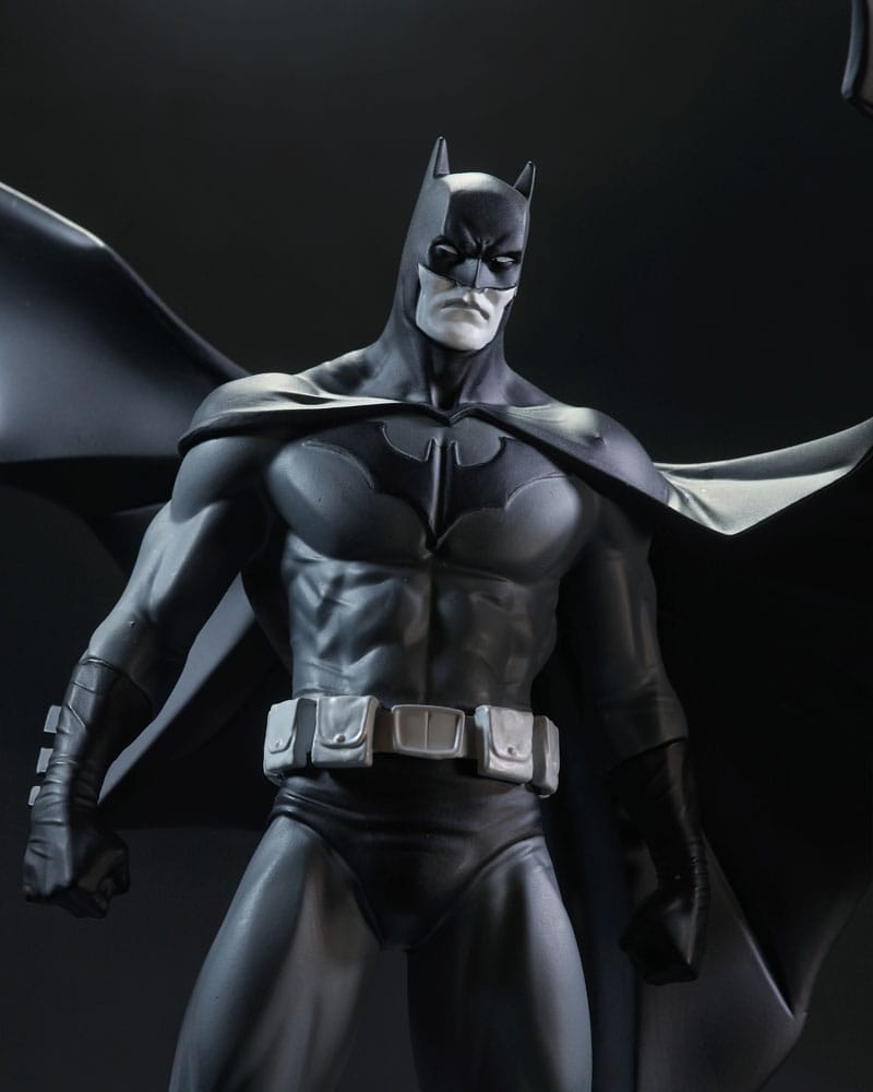 Buy Batman Black & White Statue by Jorge Jimenez 27cm 5 - fast Malta shipping across Europe. Limited stock, secure checkout. Order now!