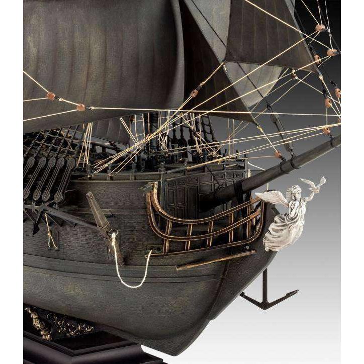 Black Pearl 1/72 Limited Edition Model Kit 50 cm in Malta | LAB7