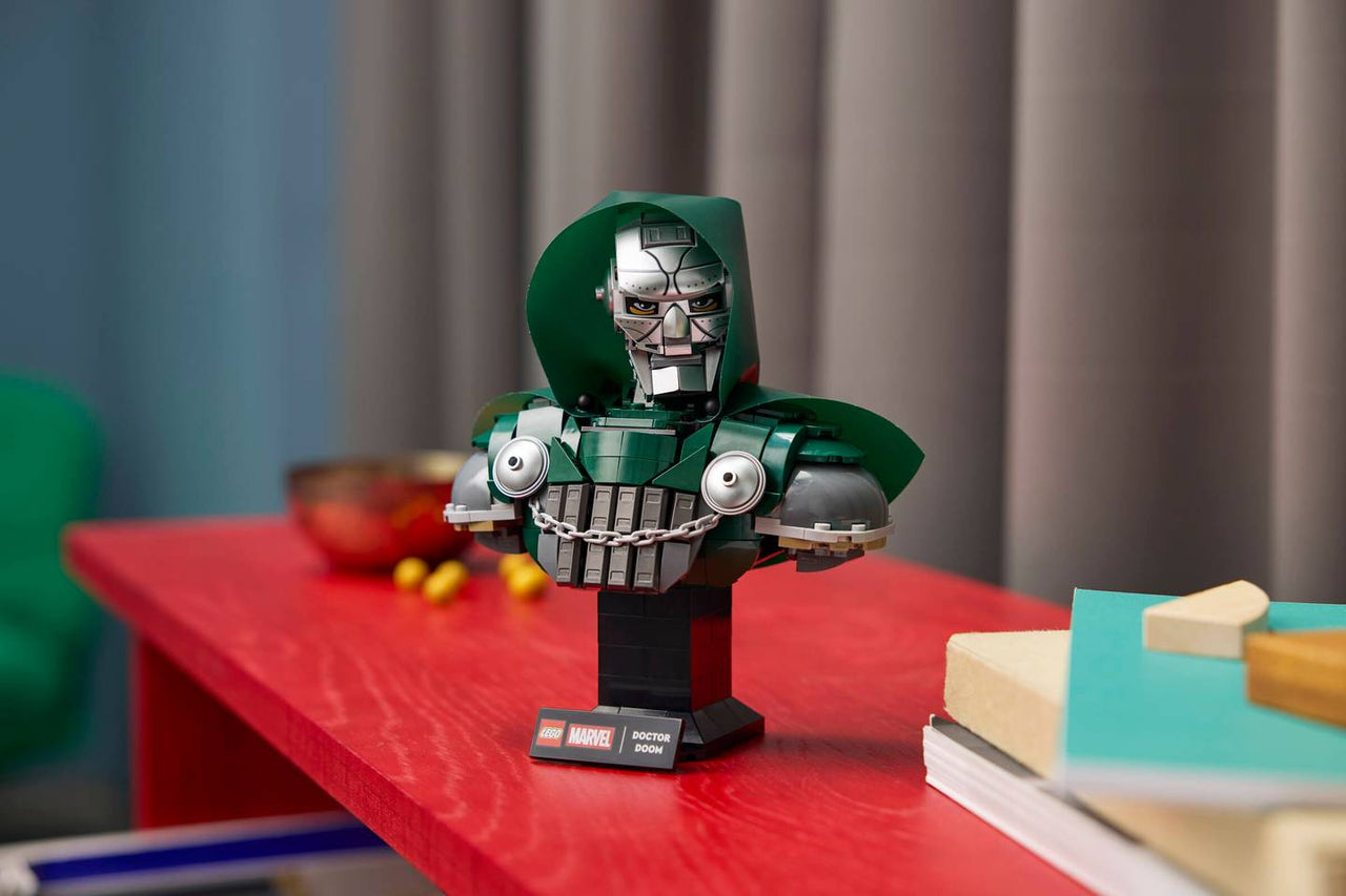 LEGO Marvel Doctor Doom Bust 76345 – Avengers: Doomsday Collectible Display Model for Adults
