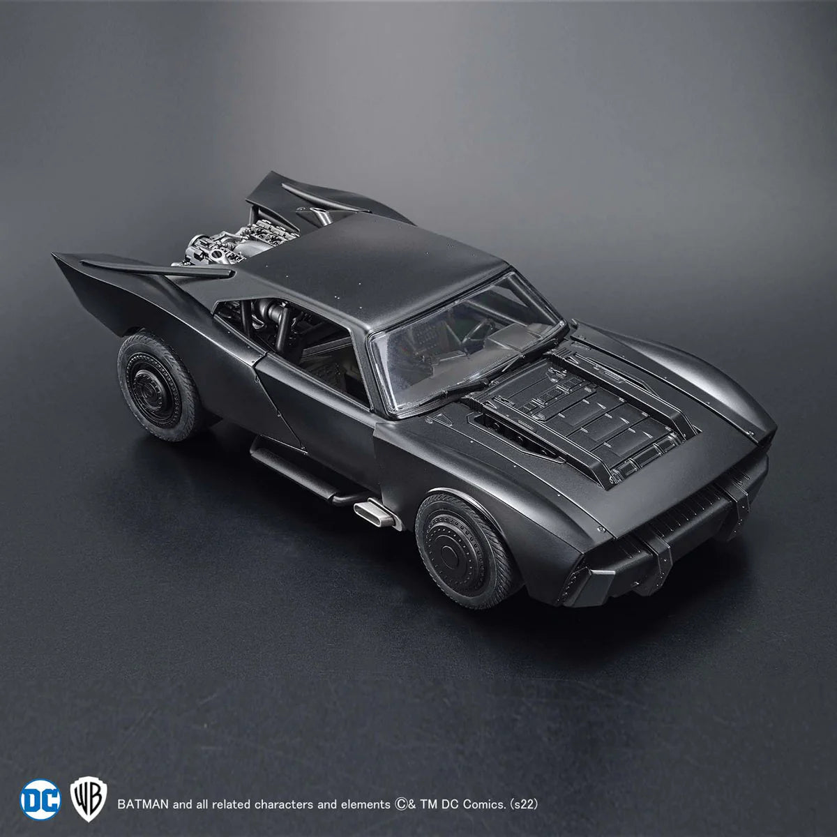 DC COMICS - Batman 1/35 Batmobile (The Batman Ver.) - Model Kit by LAB7 Malta, Europe