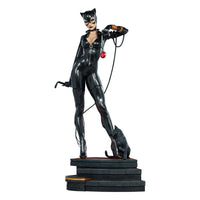 DC Comics Premium Format Figure Catwoman 53 cm by LAB7 Malta, Europe