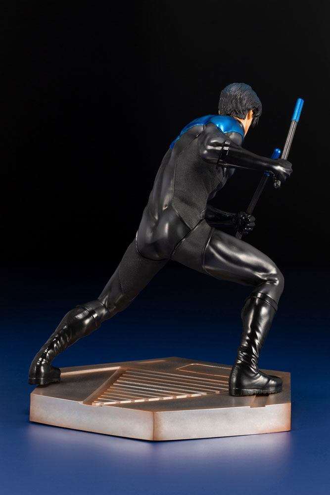 DC Comics Teen Titans Series ARTFX Statue 1/6 Nightwing 25 cm by LAB7 Malta, Europe