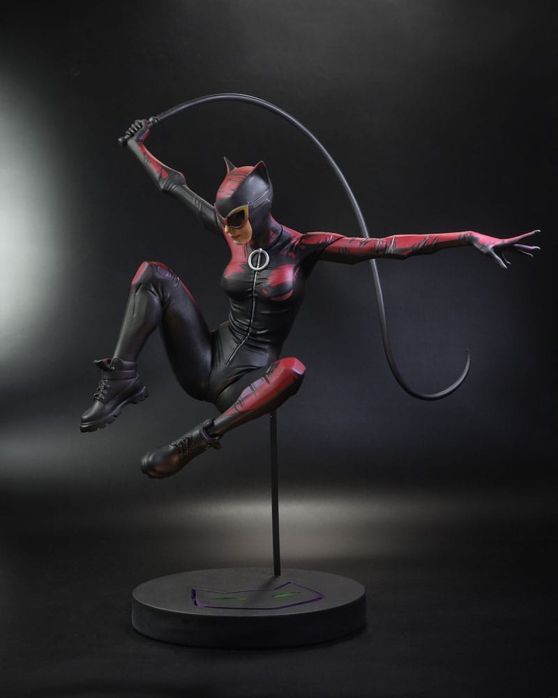 Buy DC Designer Series Catwoman 1/6 Scale Statue by Jock (33cm) 3 - fast Malta shipping across Europe. Limited stock, secure checkout. Order now!
