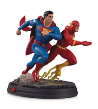 DC Gallery Statue Superman vs The Flash Racing 2nd Edition 26 cm by LAB7 Malta, Europe