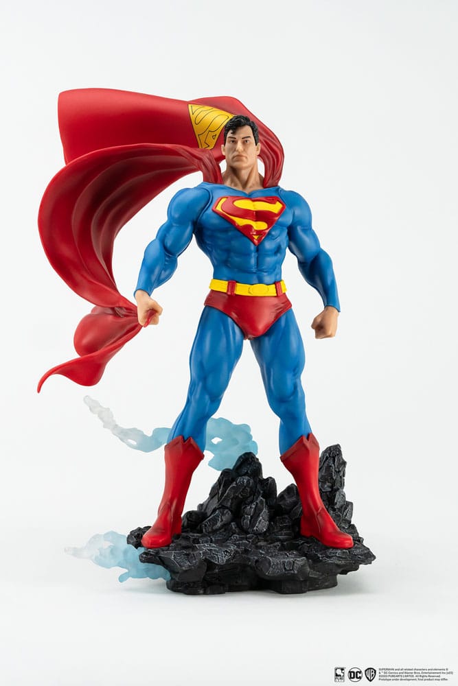DC HEROES : Superman Classic PX PVC 1/8 Statue by LAB7 Malta, Europe