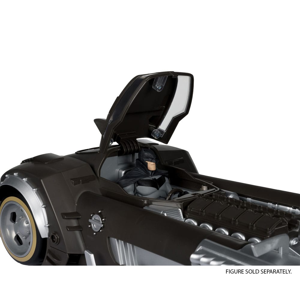 DC Multiverse White Knight Batmobile (Gold Label) – 18 cm Vehicle by LAB7 Malta, Europe