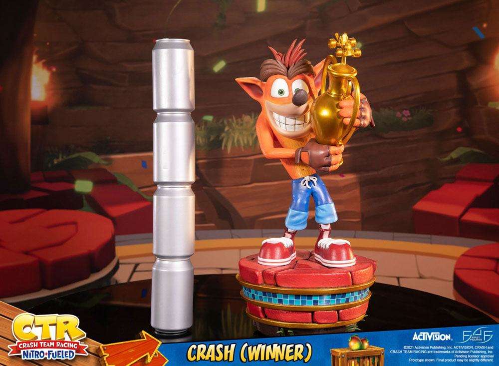 First 4 Figures Crash Team Racing Nitro - Fuelled Statue Crash (Winner) 46 cm by LAB7 Malta, Europe