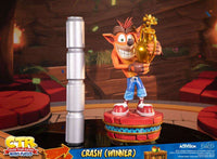 First 4 Figures Crash Team Racing Nitro - Fuelled Statue Crash (Winner) 46 cm by LAB7 Malta, Europe