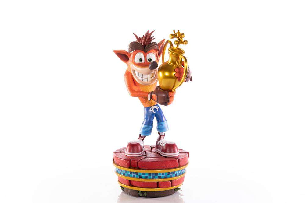 First 4 Figures Crash Team Racing Nitro - Fuelled Statue Crash (Winner) 46 cm by LAB7 Malta, Europe