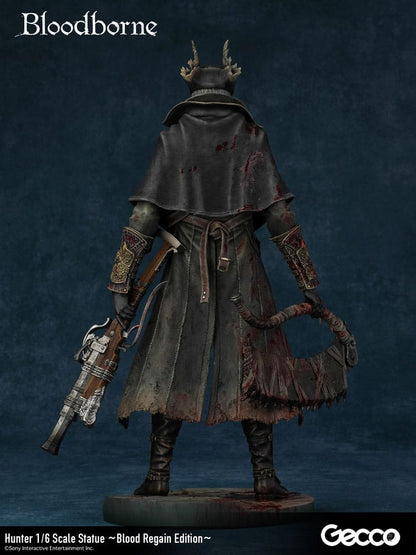 Gecco - Bloodborne Hunter “Blood Regain” PVC Statue 32 cm
