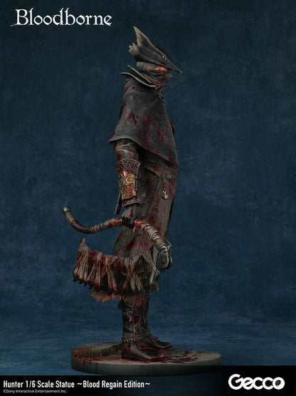 Gecco - Bloodborne Hunter “Blood Regain” PVC Statue 32 cm