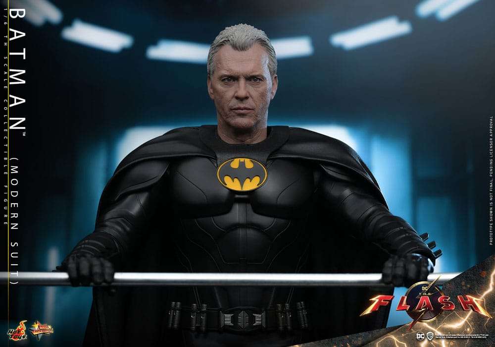 Hot Toys The Flash Movie Masterpiece Action Figure 1/6 Batman (Modern Suit) 30 cm in Malta | LAB7