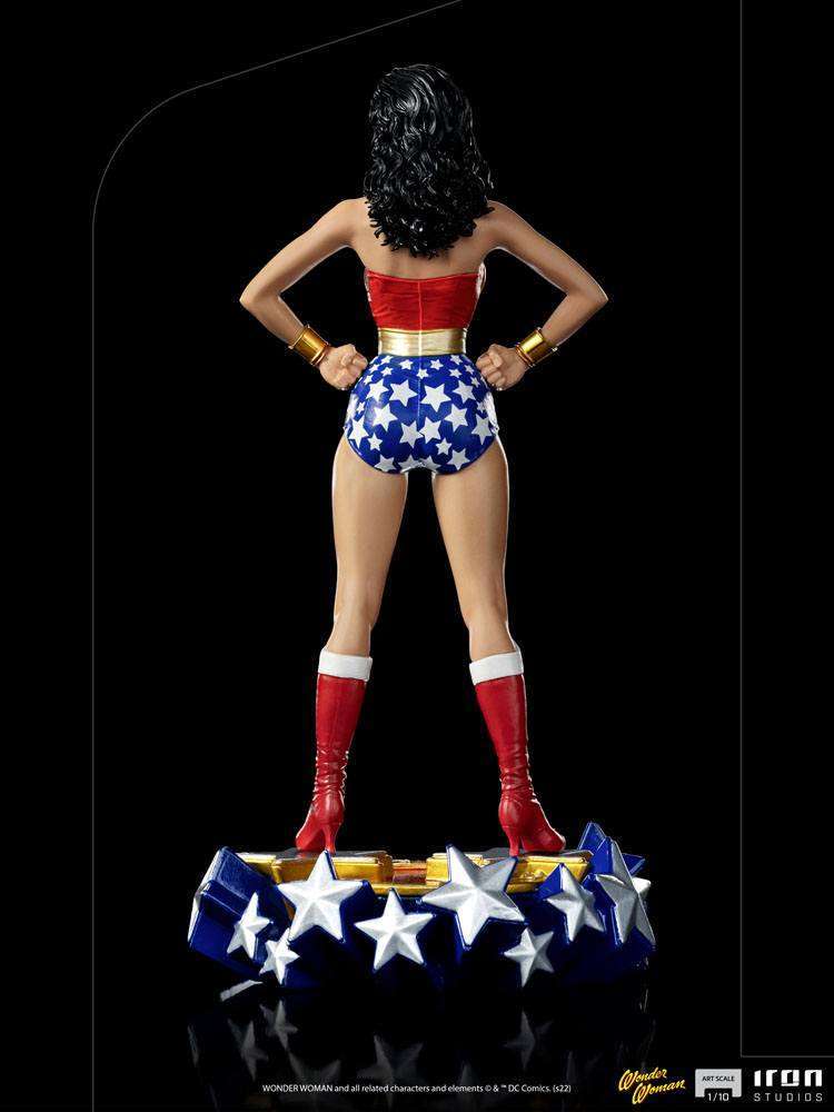 Back view of the 23cm Iron Studios Wonder Woman Lynda Carter 1/10 scale statue in her iconic star-spangled costume.