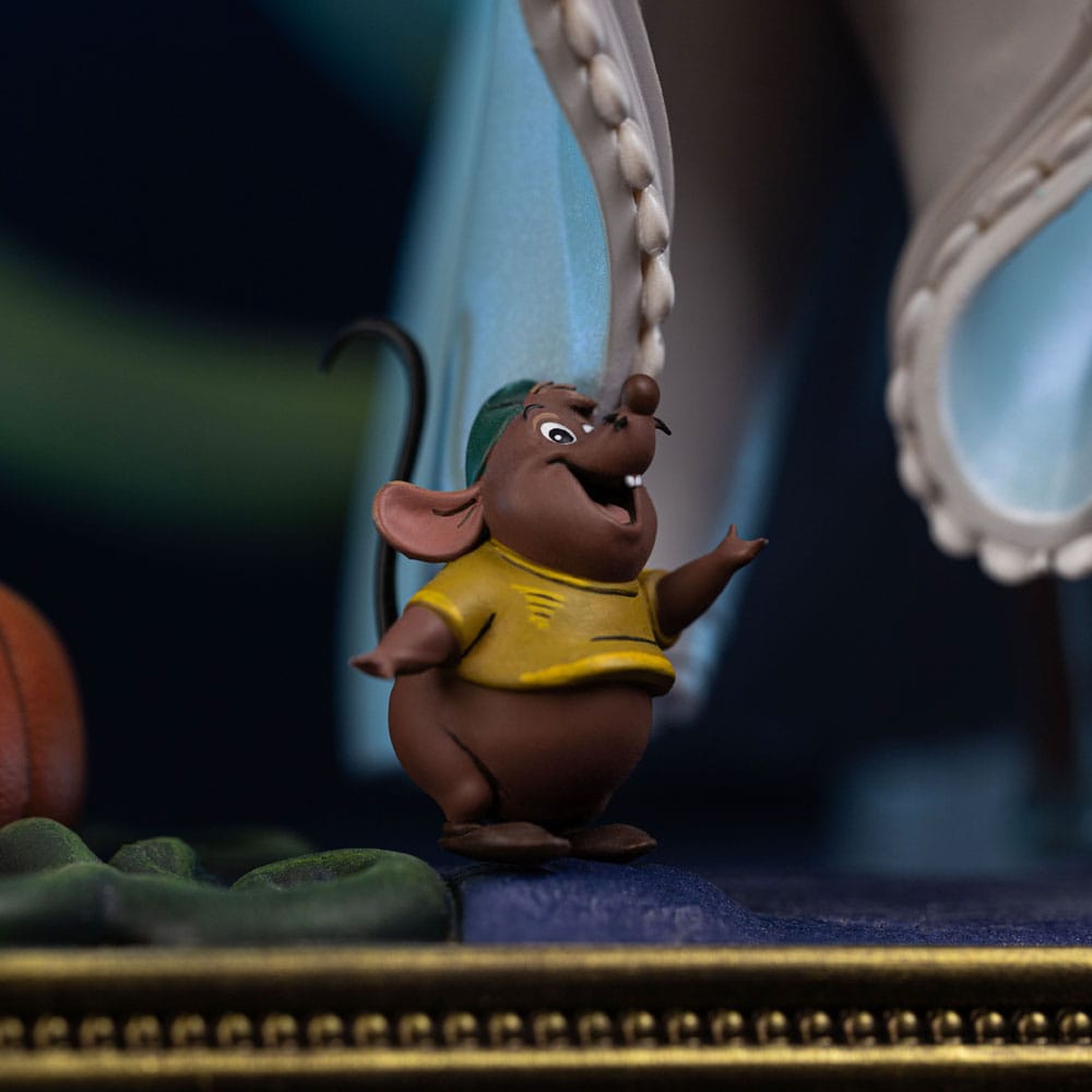 Deluxe Art Scale Cinderella Statue 30 cm by LAB7 Malta, Europe