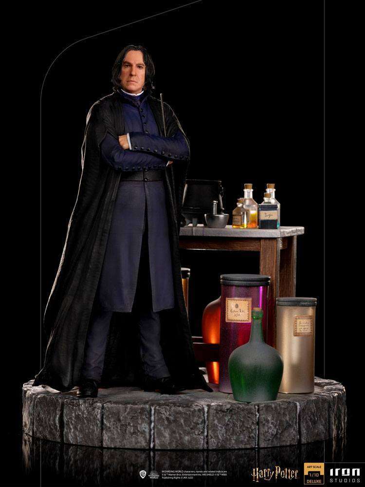 Iron Studios Severus Snape 1/10 scale statue featuring the professor in a black robe standing by a potion-filled table.