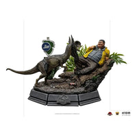 Iron Studios Jurassic Park Statue 1/10 Dennis Nedry meets the Dilophosaurus in Malta | LAB7
