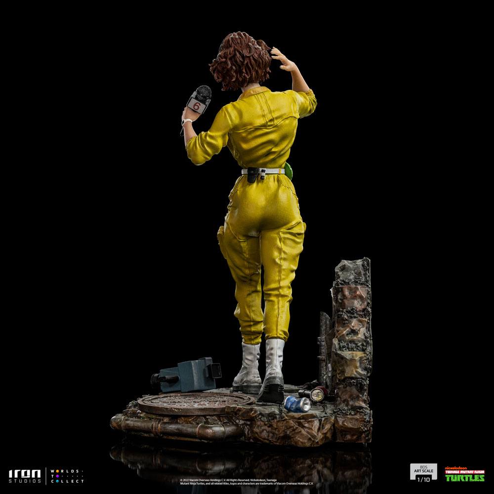 Iron Studios Teenage Mutant Ninja Turtles Art Scale Statue 1/10 April O'Neal in Malta | LAB7